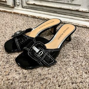 Donald Pliner Kittie Heel